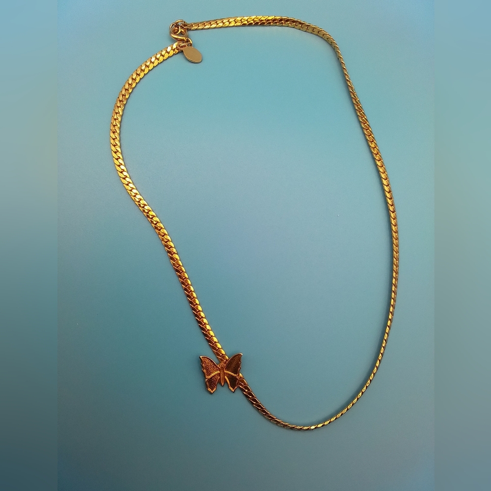 AVON Goldtone Butterfly Necklace
